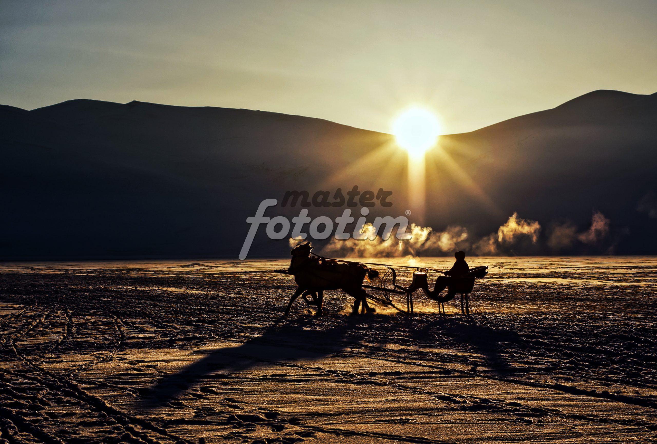 Turan Sezer © Çıldır gölü